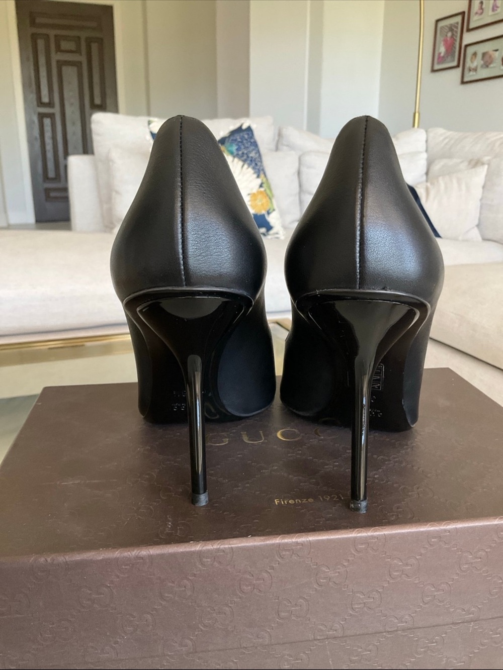 Gucci black Nero silver logo plaque peep toe heels, 38.5, NIB! - Picture 4 of 11